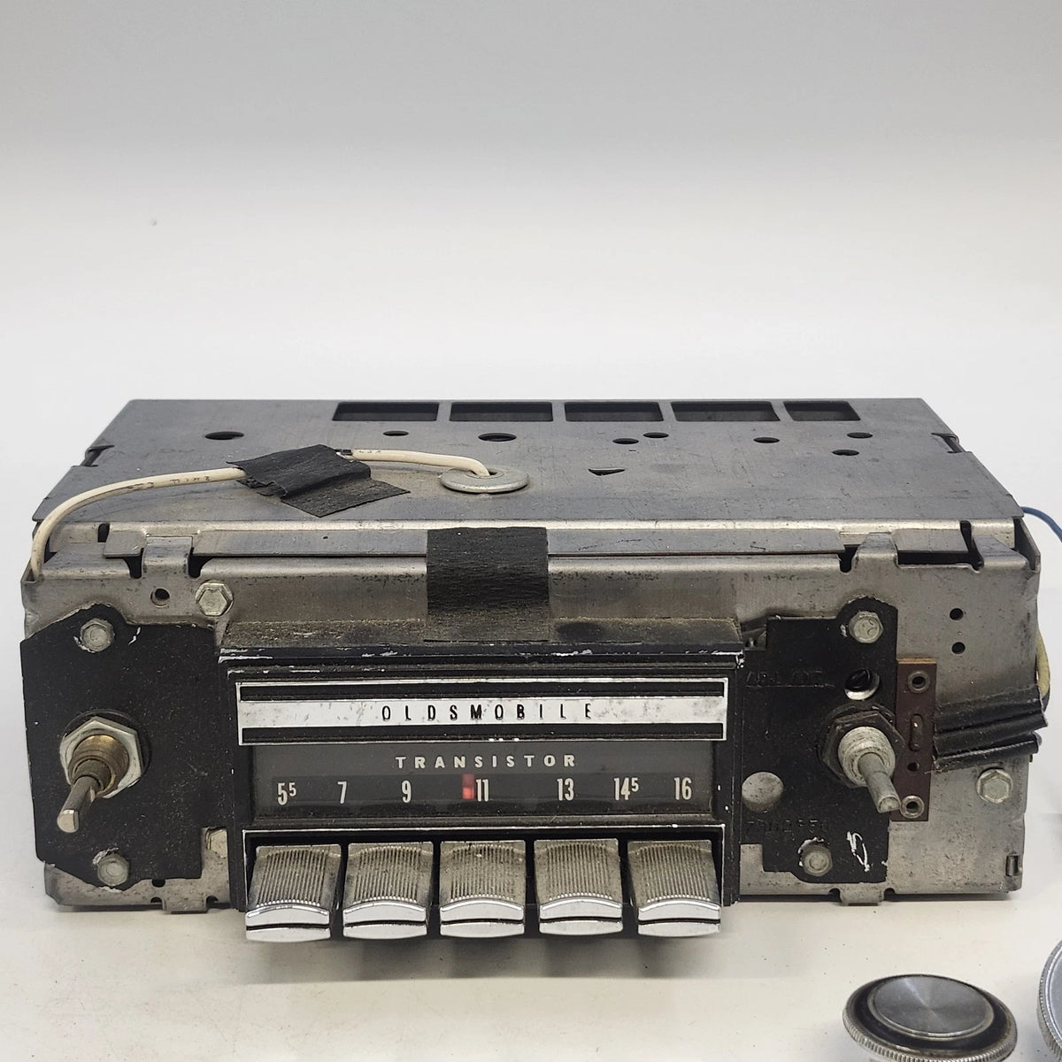 Oldsmobile Delco AM Push Button Transistor Car Radio With Knobs Untested OEM