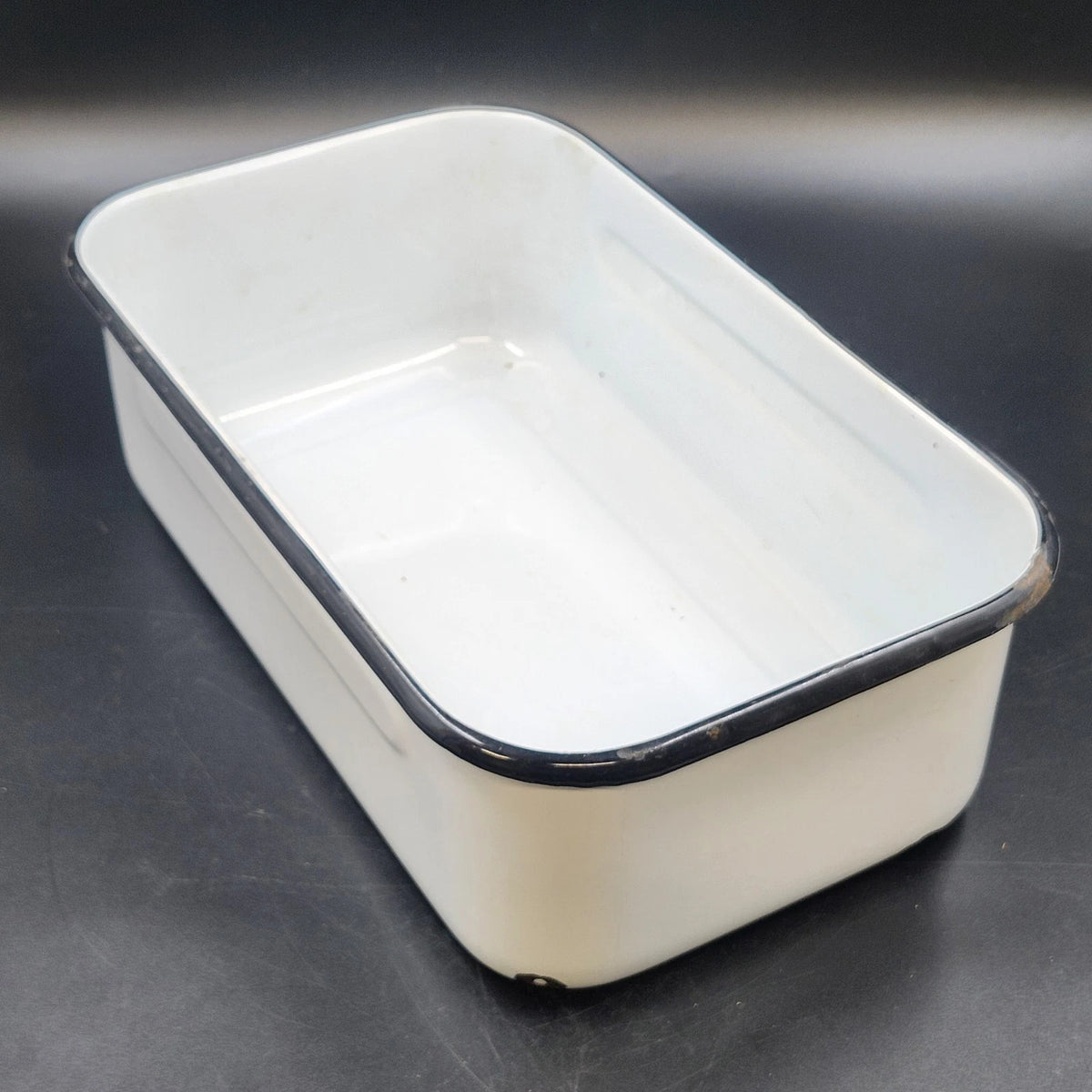 White Enamelware Lasagna Roasting Baking Pan Black Rim 14 in Farmhouse Vintage
