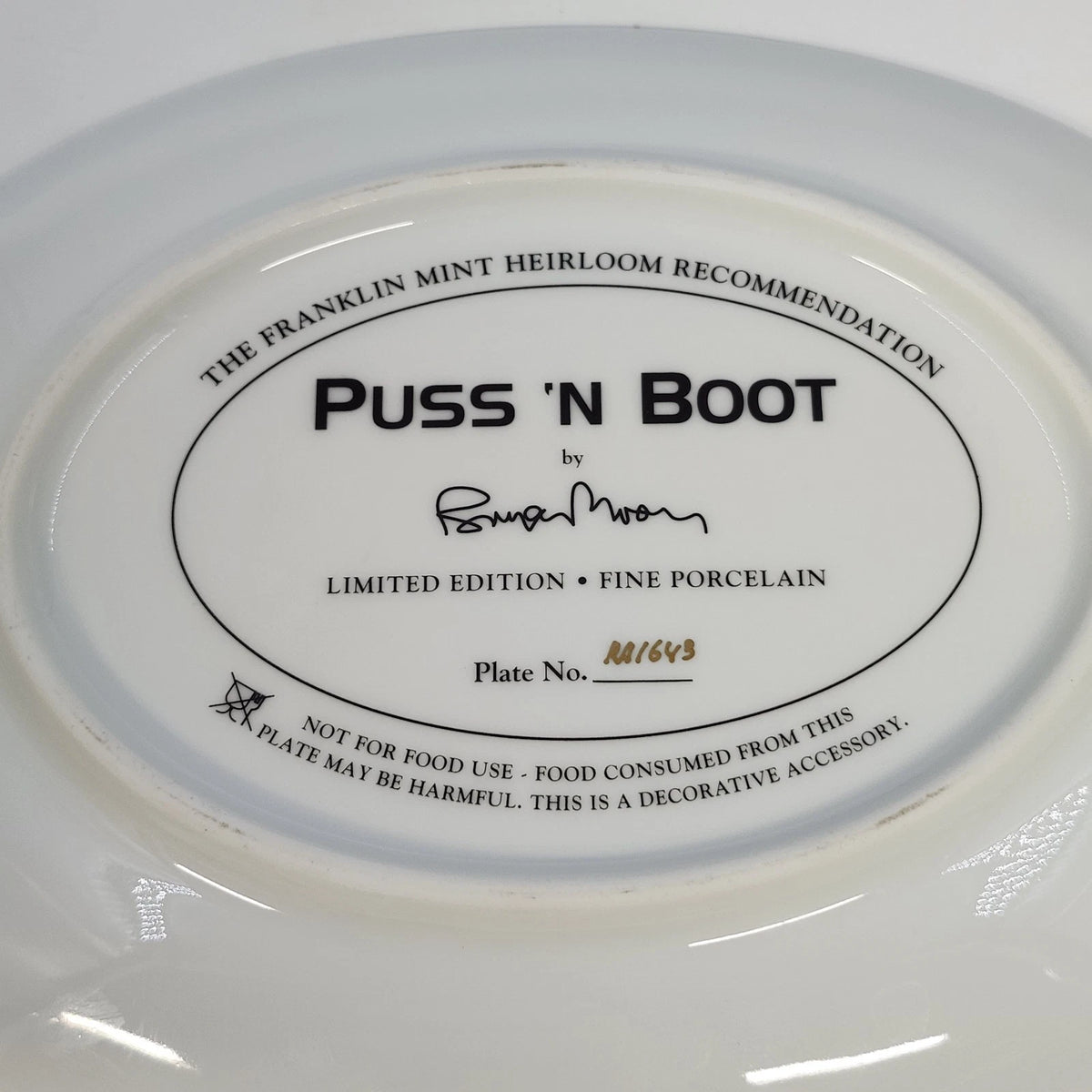 Franklin Mint Puss 'N Boot Bryan Moon Fine Porcelain Plate Limited Edition COA