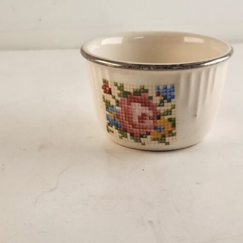 Hotoven Harker Pottery Cooking Ware 2" Cup Cross Stitch Pattern w Silver Rim