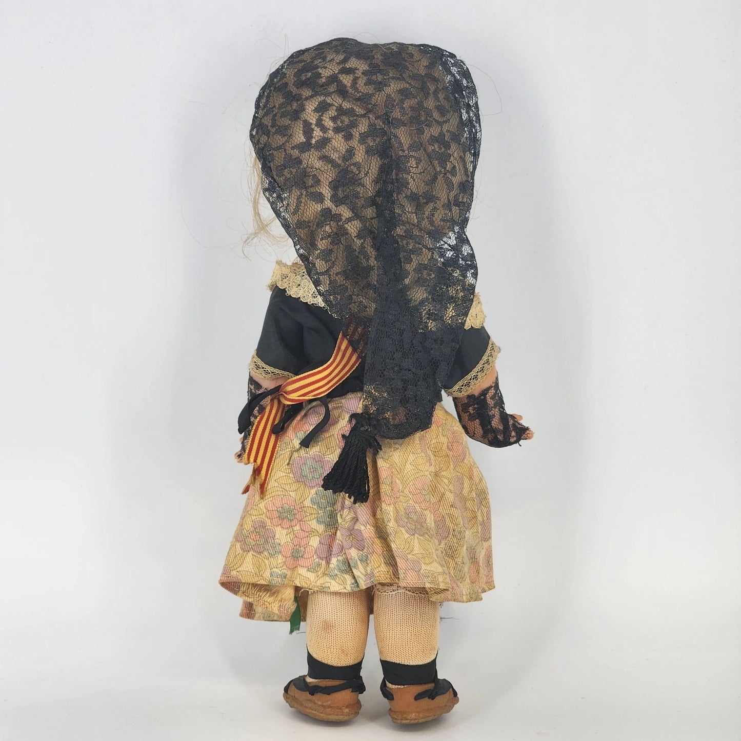 Spanish Catalonia Souvenir Doll Traditional Mantilla Lace Senyera Sash 13" Vtg
