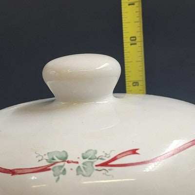 Jay Imports Cookie Jar Corelle Callaway Ivy Cardinal Ceramic Storage 9" China
