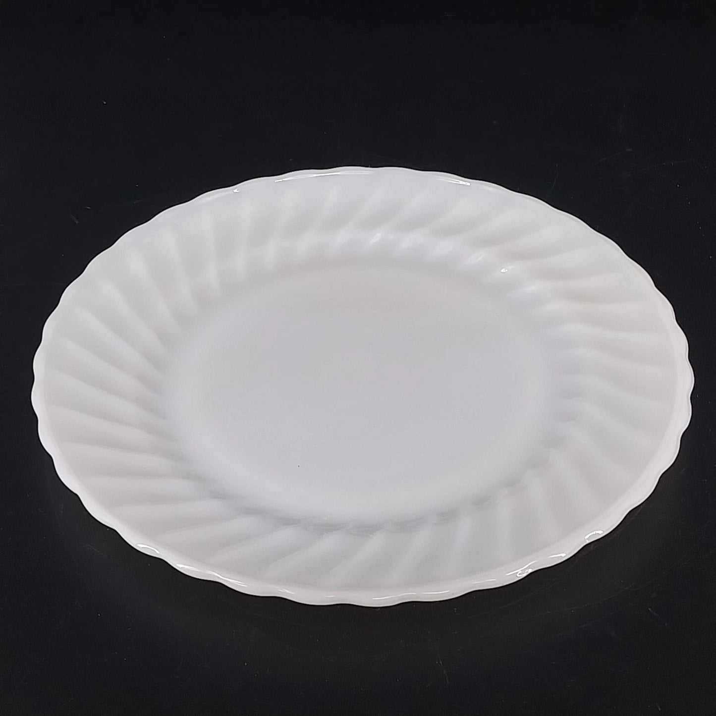 Anchor Hocking Fire King Suburbia Milk Glass Dinner Plate 10