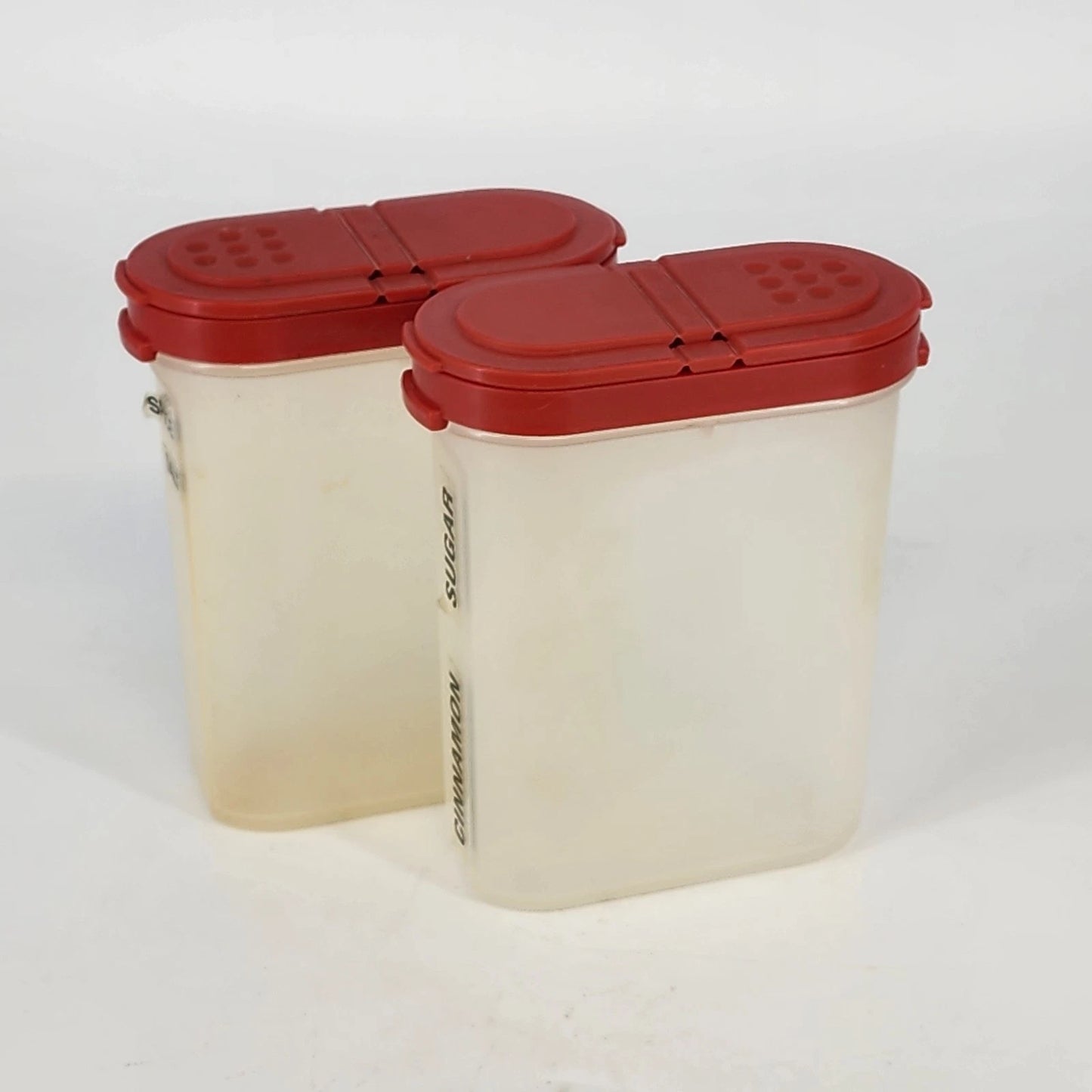 2 Tupperware Modular Mates Spice Container Shakers 1846-19 Red Lids 1845-16 Vtg