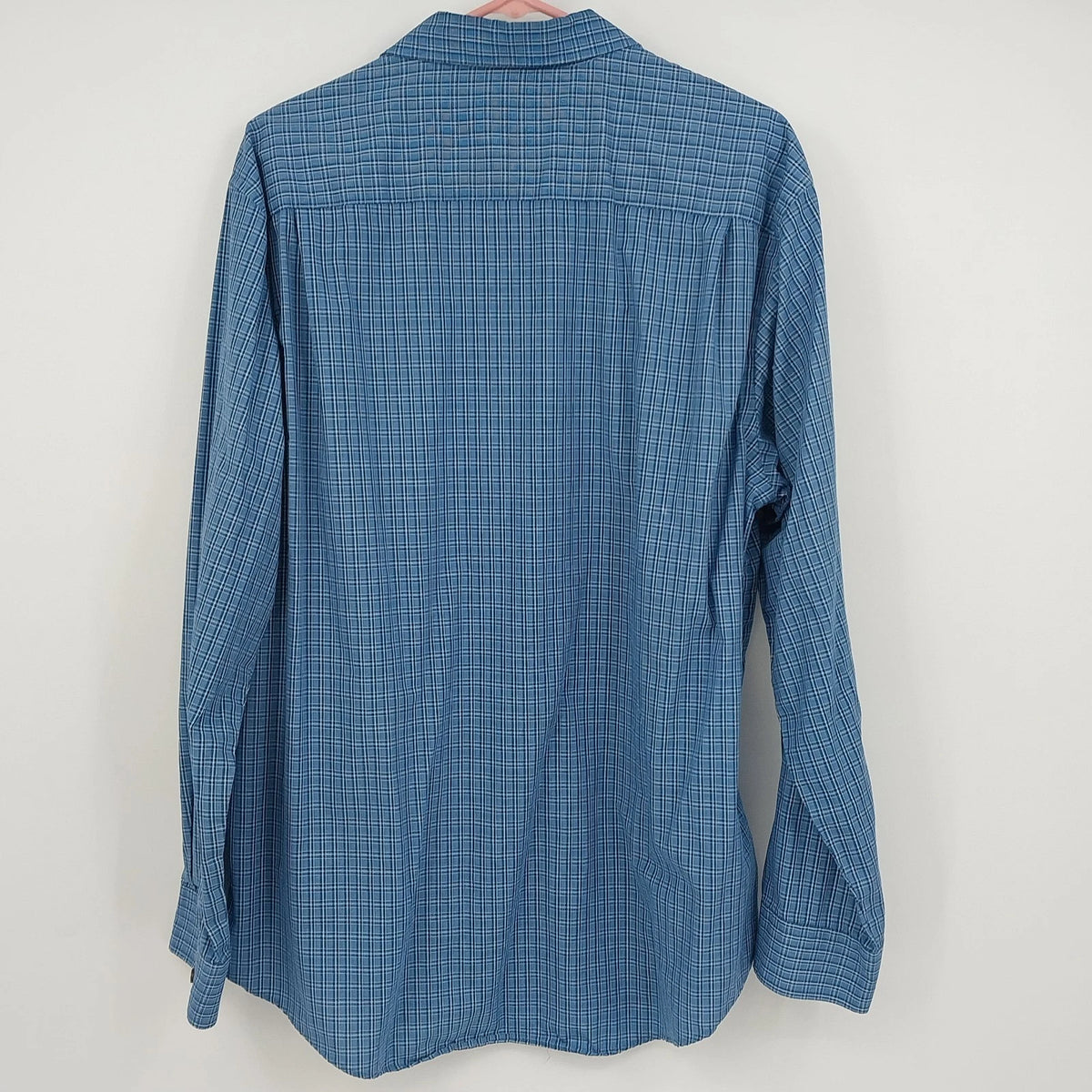Van Heusen Traveler Plaid Button-Up Shirt Blue Men's XL 17–17.5 Long Sleeve