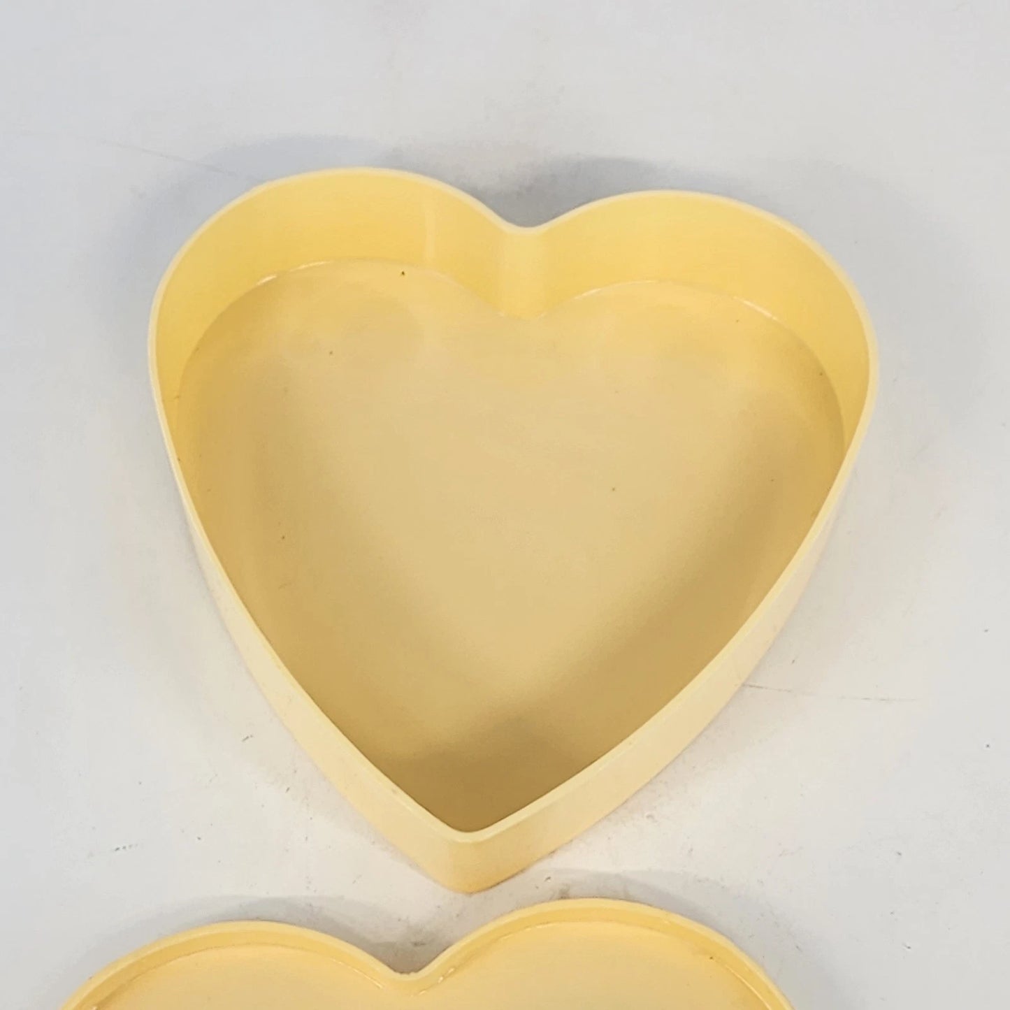 Yellow Celluloid Heart Trinket Box Angels Cupid 5.25