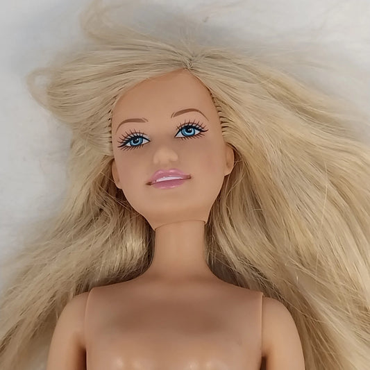 Mattel Barbie Blonde Doll Pink Lips Bendable Knees 2005 Head 2006 Body Nude Y2K