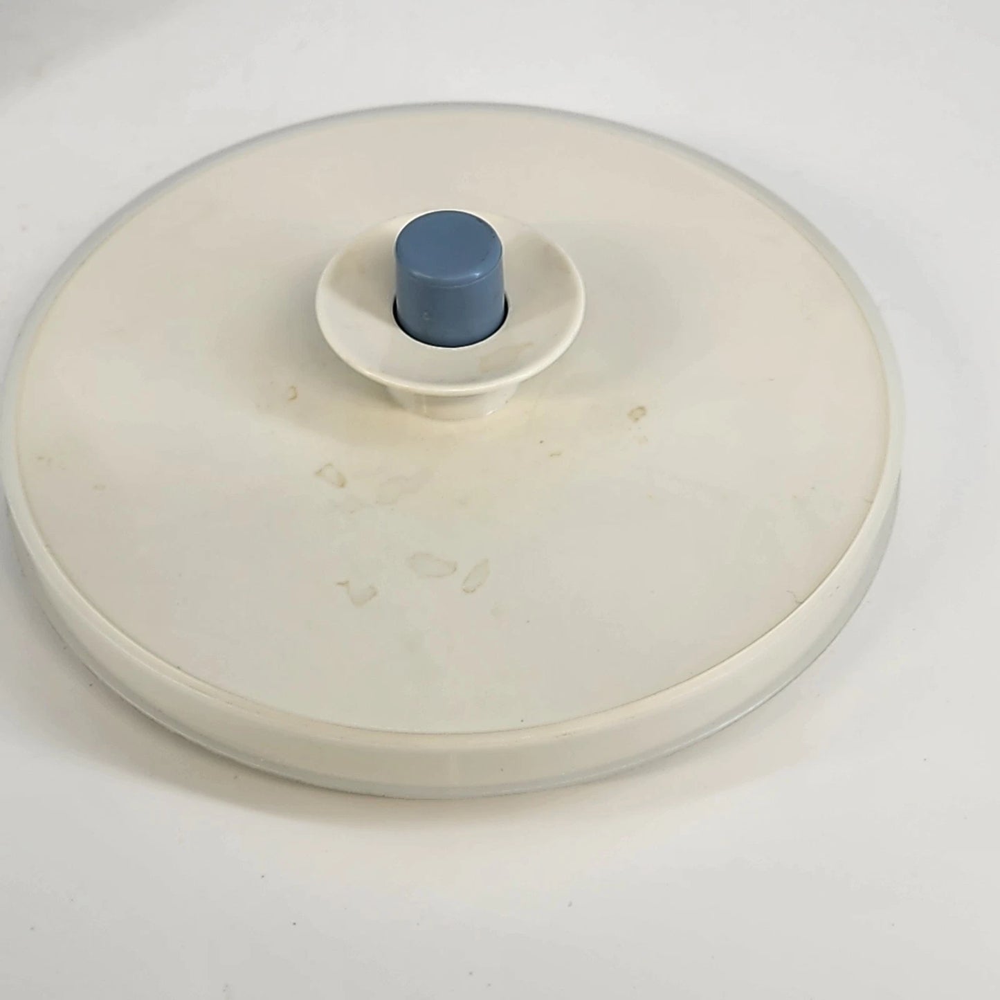 Tupperware 2 Qt Blue Pitcher Push Button Lid Model 1676