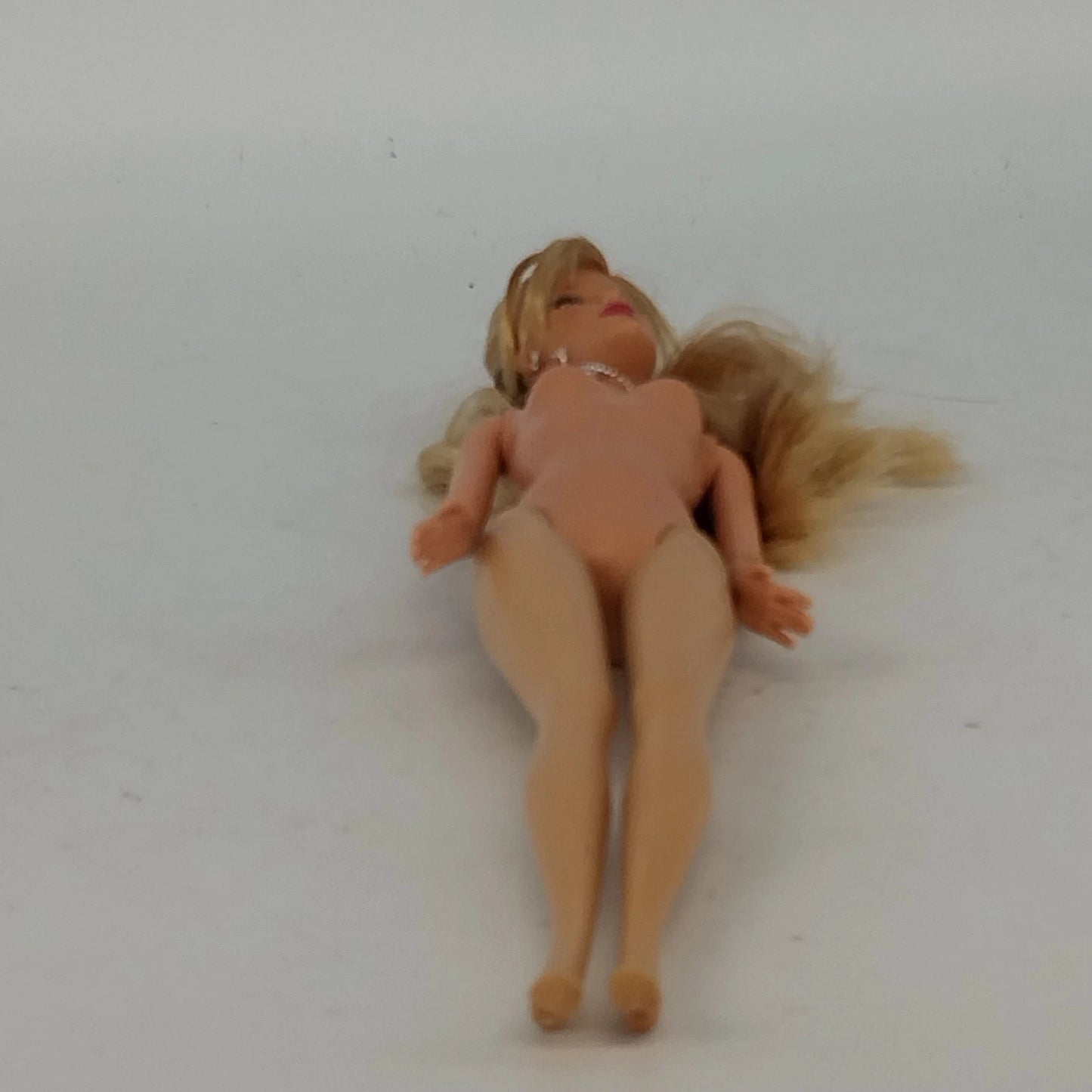 Mattel Barbie Fashion Fever Doll Blonde Blue Eyes Belly Button Nude 1991 / 1999
