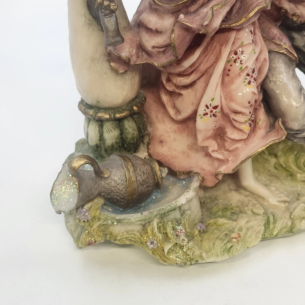 Giuseppe Armani 675T Love in Bloom Couple Kissing Figurine 12.5" No Base