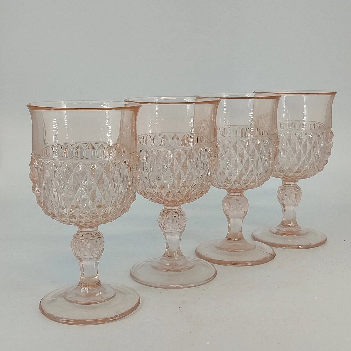Indiana Glass Diamond Point Pink Depression Goblets Glassware Set of 4 Vtg Chip