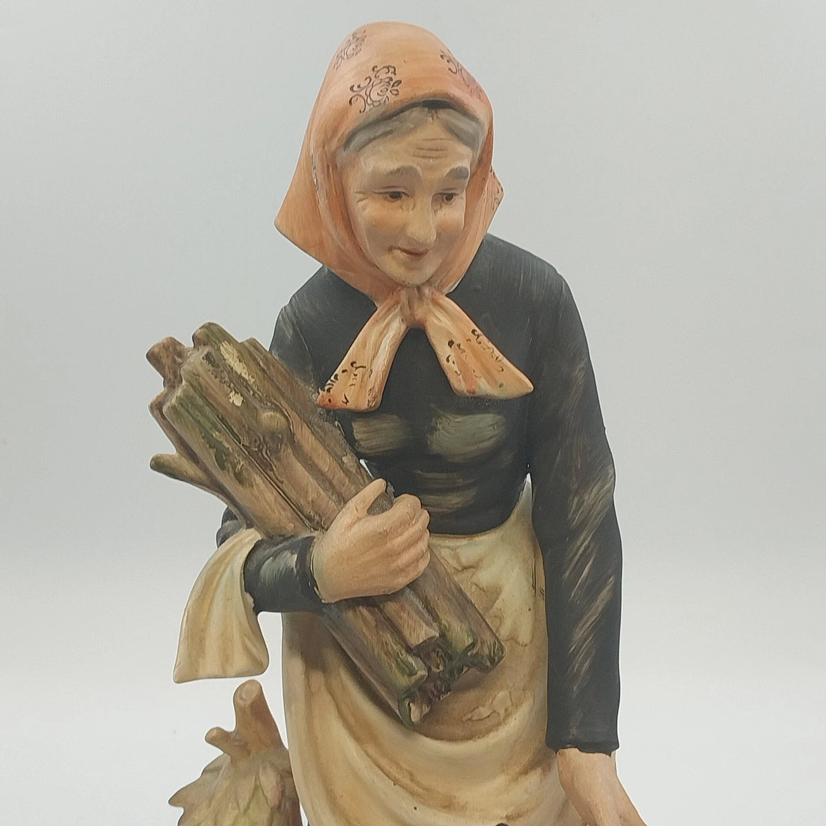 ARDCO Hunter Man & Wood Gatherer Woman Figurines Pair w Dogs 15" Japan Vintage