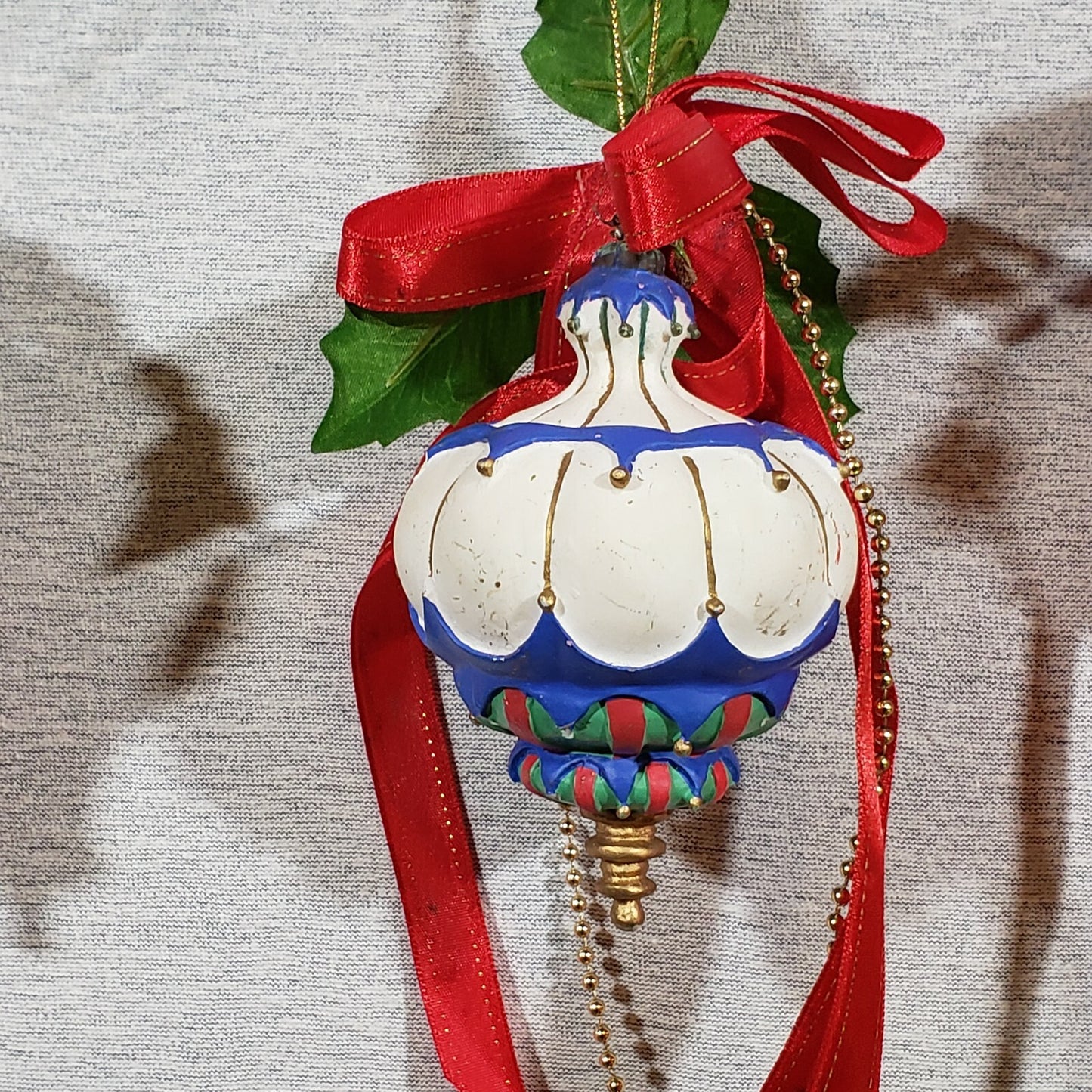 Set of 6 Elegant Bulb Ornaments Christmas Around the World House of Lloyd 1993