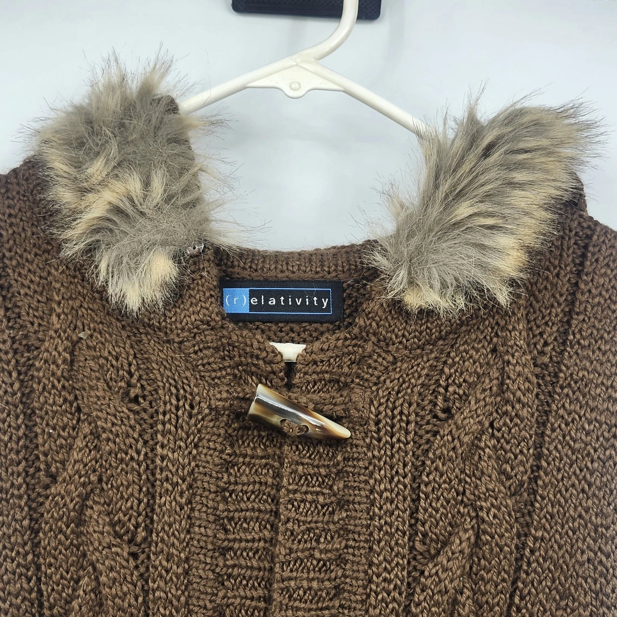Relativity Women’s Medium Brown Cable Knit Vest Faux Fur Hood Toggle Zip
