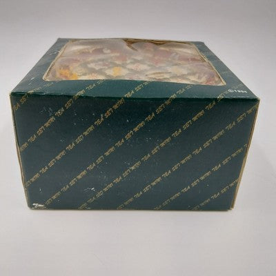 Popular Imports T1261 Mini Tea Set 1994 Christmas Wreath Polystone Resin