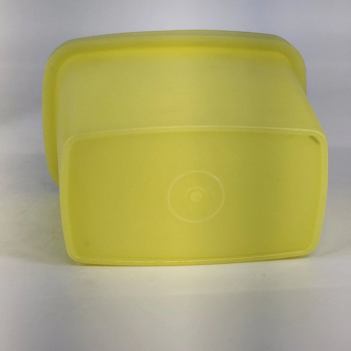 Tupperware 1243-8 Shelf Saver Containers Set 3 Yellow