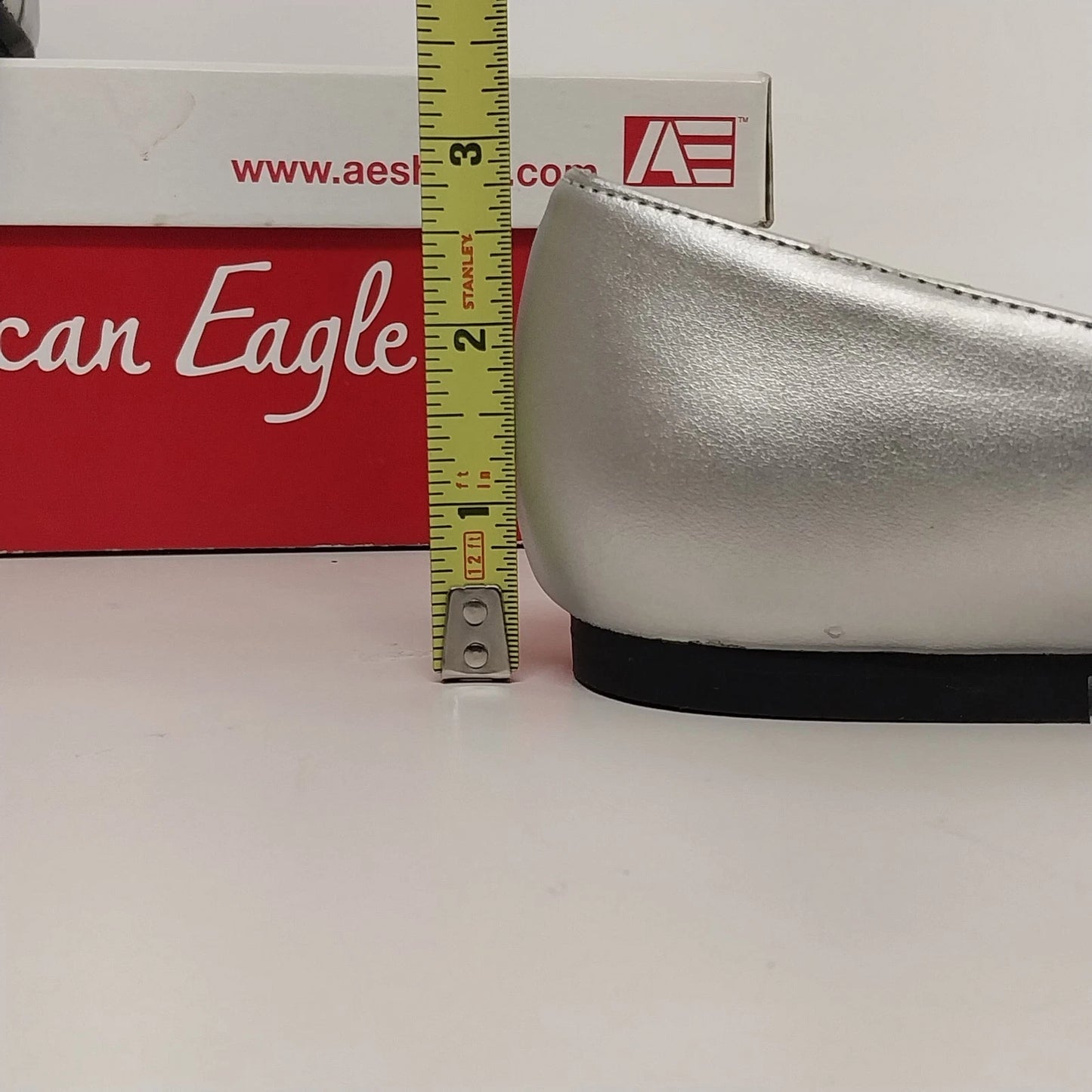 American Eagle Cora Ballet Flats Ruffled Sandals Women's 9 Silver