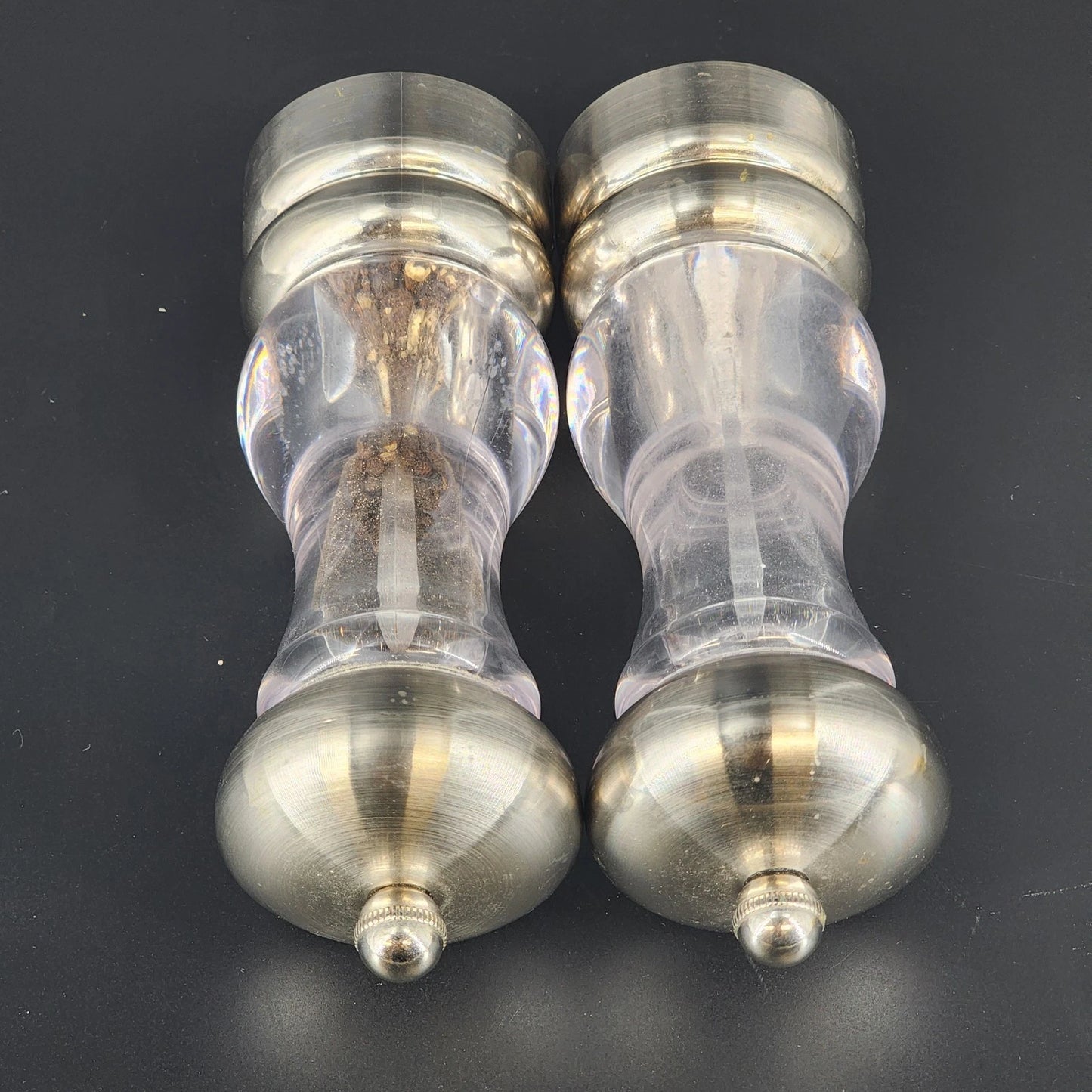 Olde Thompson Salt and Pepper Mill Set Silver Brushed Metal & Clear Acrylic Vtg