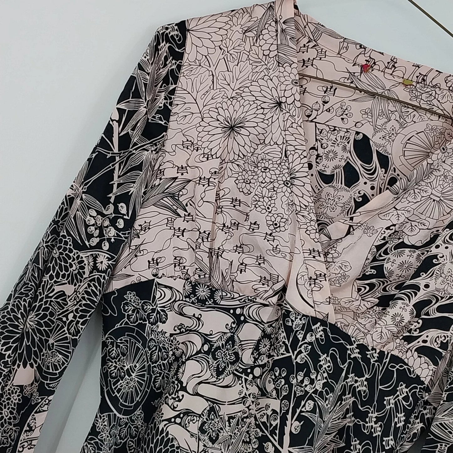 Women's Floral Blouse Black White Layered V Neck Long Sleeve Top Small