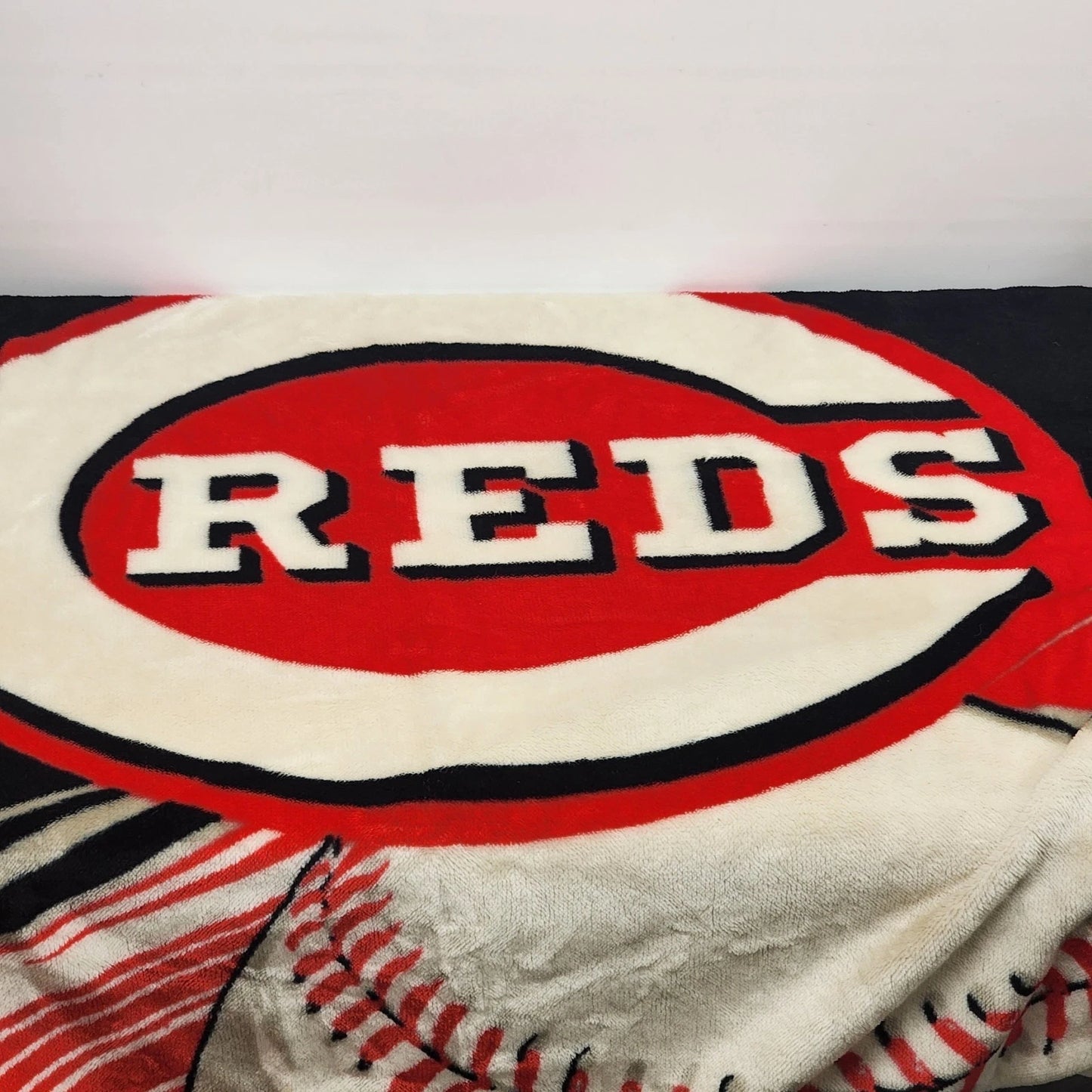Cincinnati Reds MLB Throw Blanket 51"x59" Red Black Big Red Baseball Sport Decor