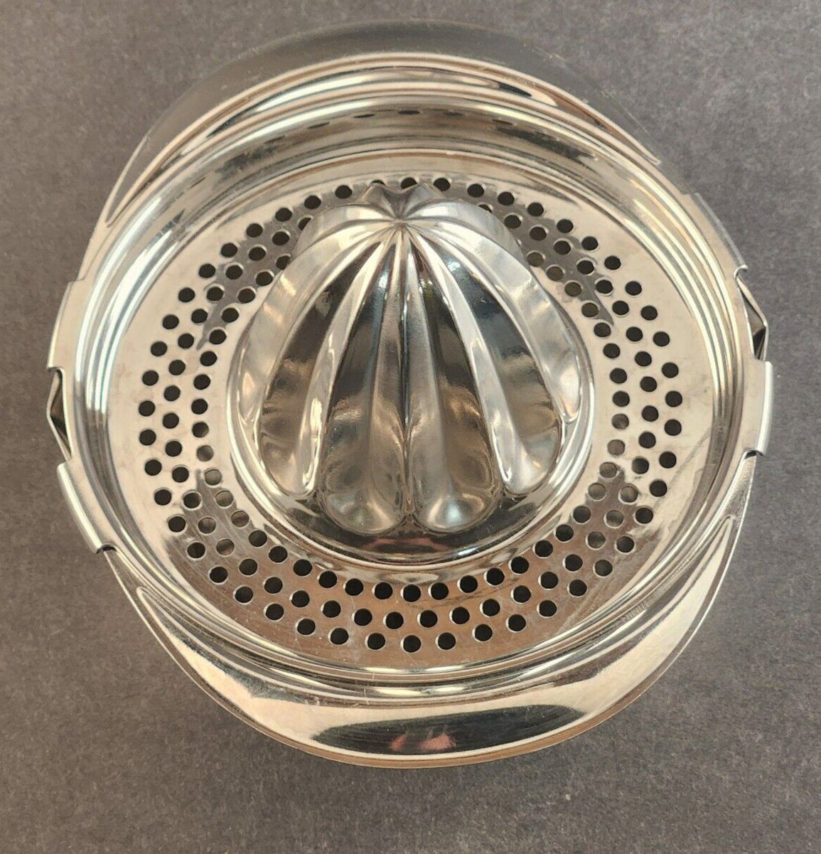 Tramontina Stainless Steel Commercial Grade Juicer Strainer with Bowl Juice