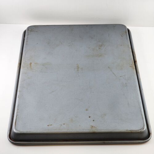 Calphalon 12 x 17 Cookie Sheet Baking Pan Seasoned Half Sheet Non Stick Vintage