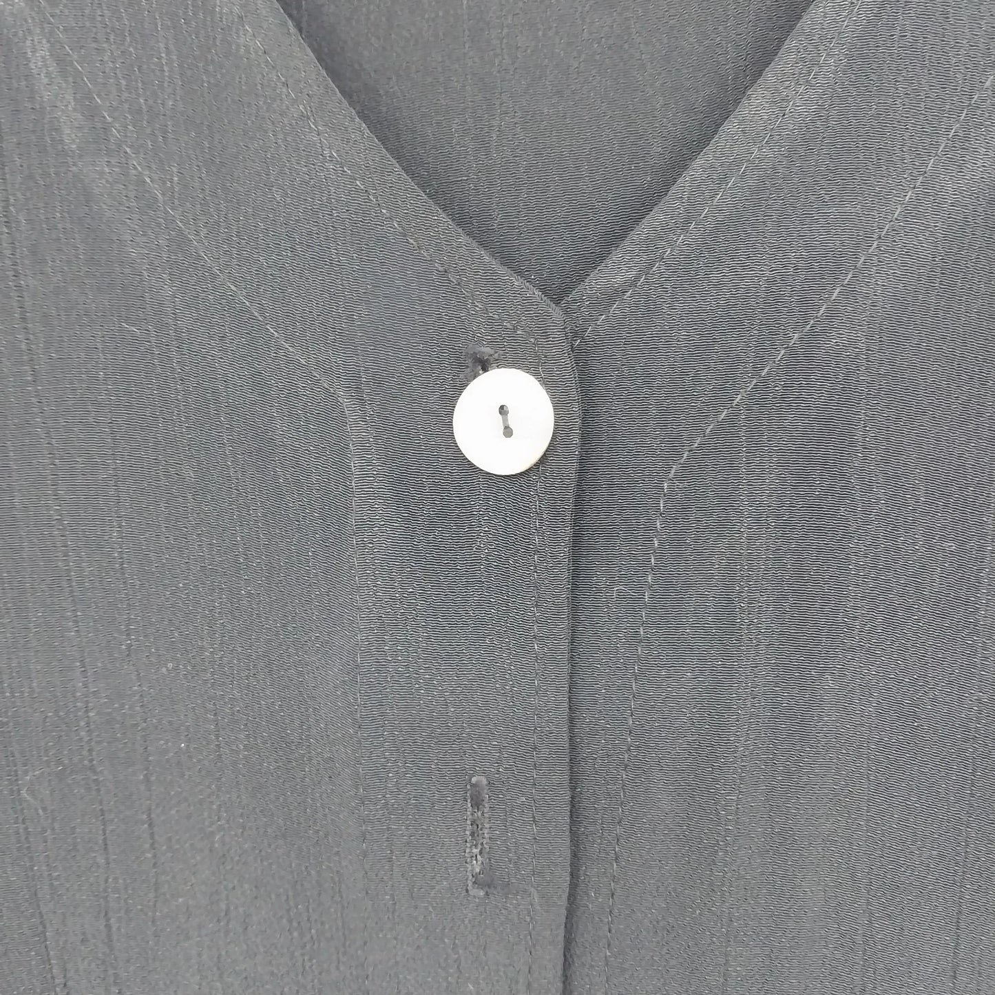 Clio V-Neck Button Front Blouse Black Short Sleeve Lightweight Women's Small
