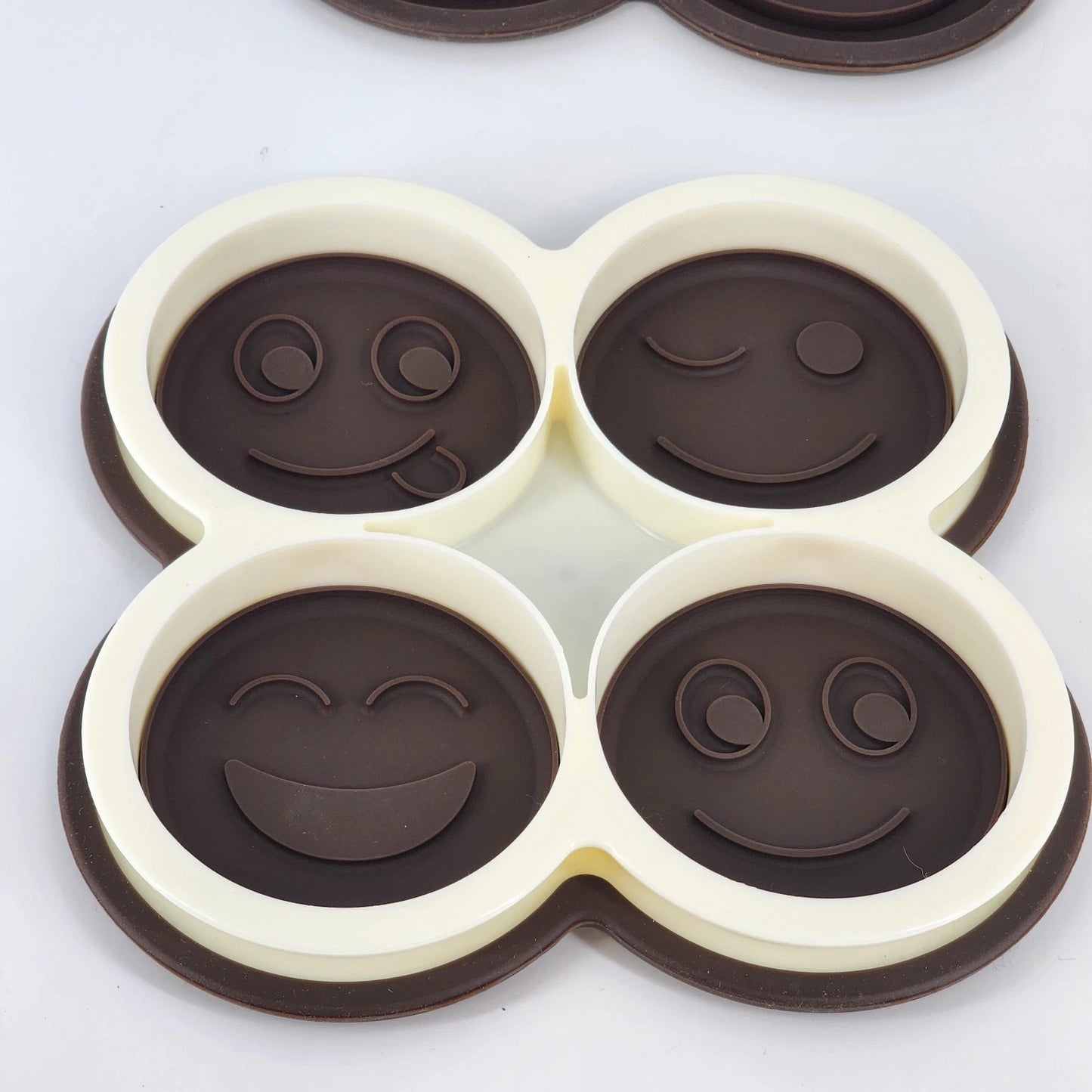 Emoji Ice Cream Sandwich Maker Mold 15162 Chocolate Cookie Press Smiley Face NWT