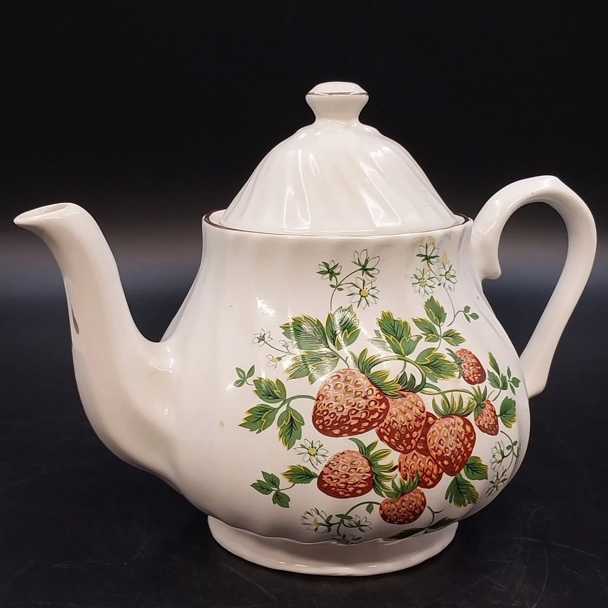 Strawberry Floral Leaves Ceramic Teapot with Ribbed Swirled Lid 6.5" Vtg Kitchen