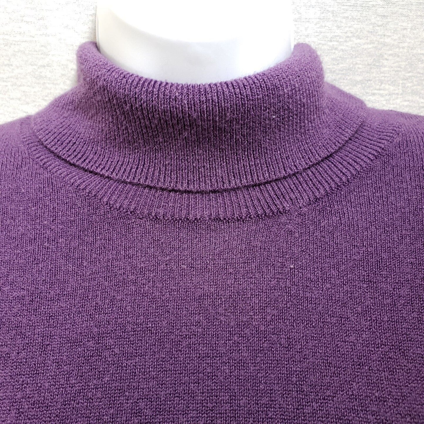 The Tog Shop Women's Large Purple 100% Acrylic Turtleneck Knit Pullover Top