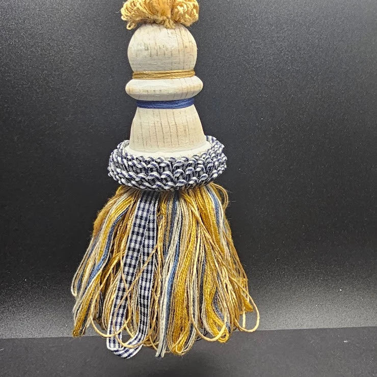 2 Tassel Tie-Back Elegant Country Curtain Tie-Back Blue Gold Craft Wood Cord Vtg