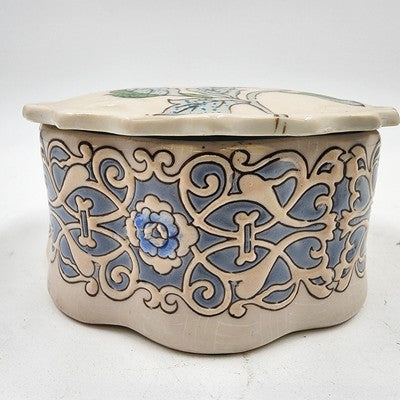 Embossed Ceramic Round Box w/ Lid Macau Pink Blue Floral Design 5"x2"