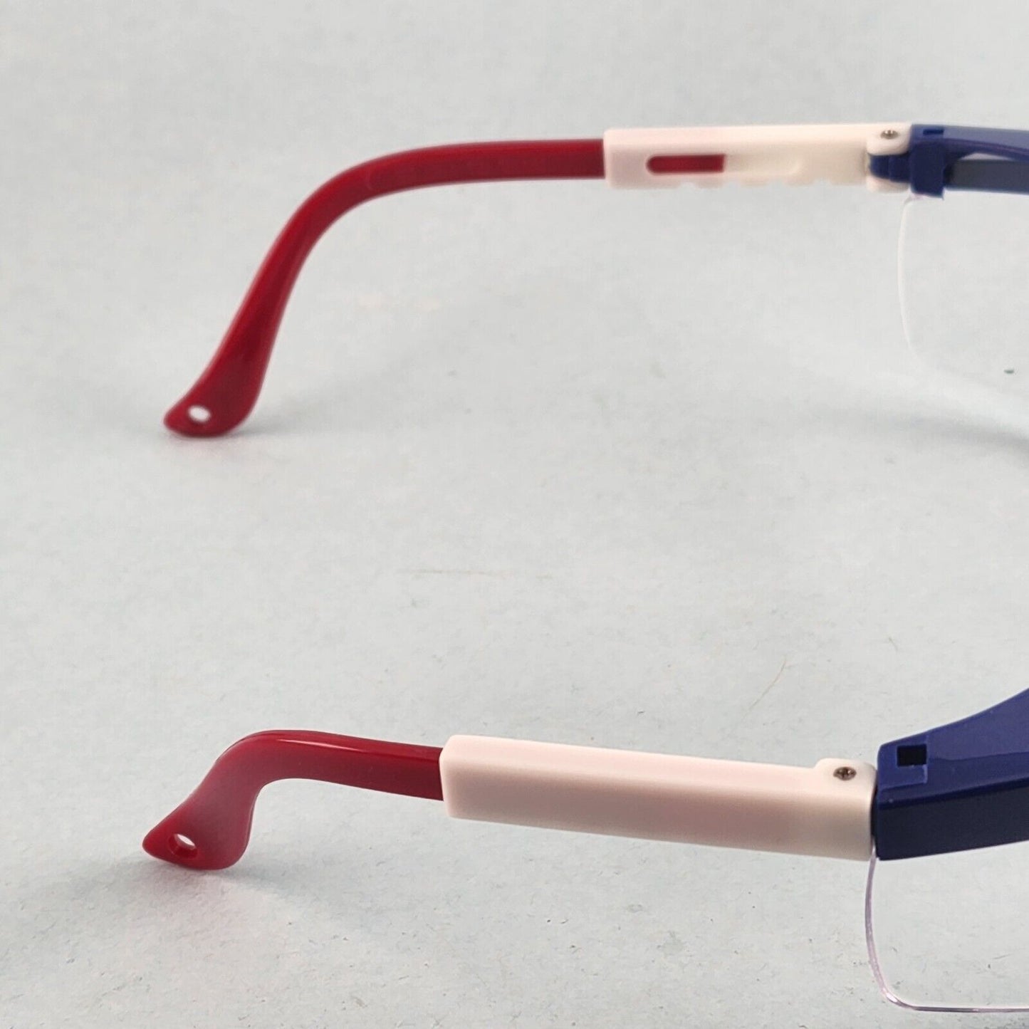 Gateway Strobe VS Traditional Visitor Safety Glasses Telescoping Temples Z87.1+ (Freedom Frame, Clear Lens)