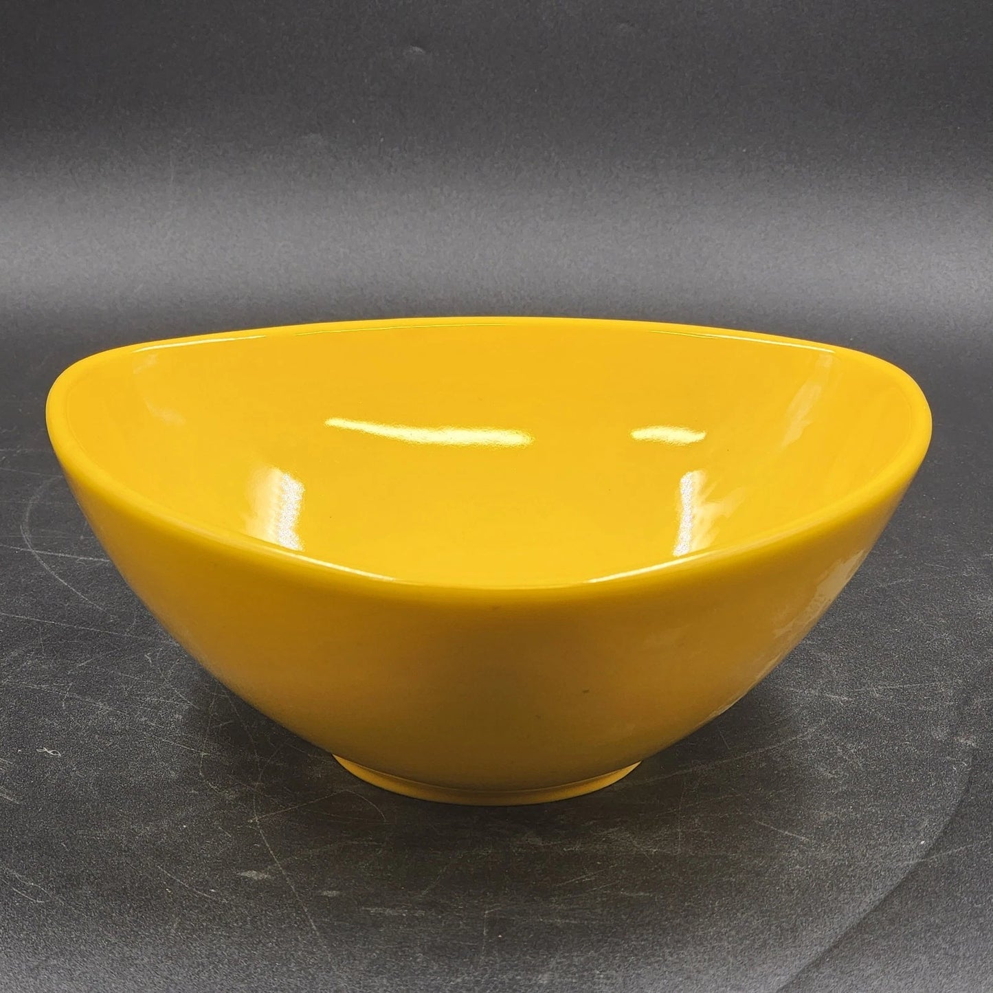 2 Buffalo China Triangle Bowls 9.25” Oneida Yellow Lemon Drop & Blue Hawaiian