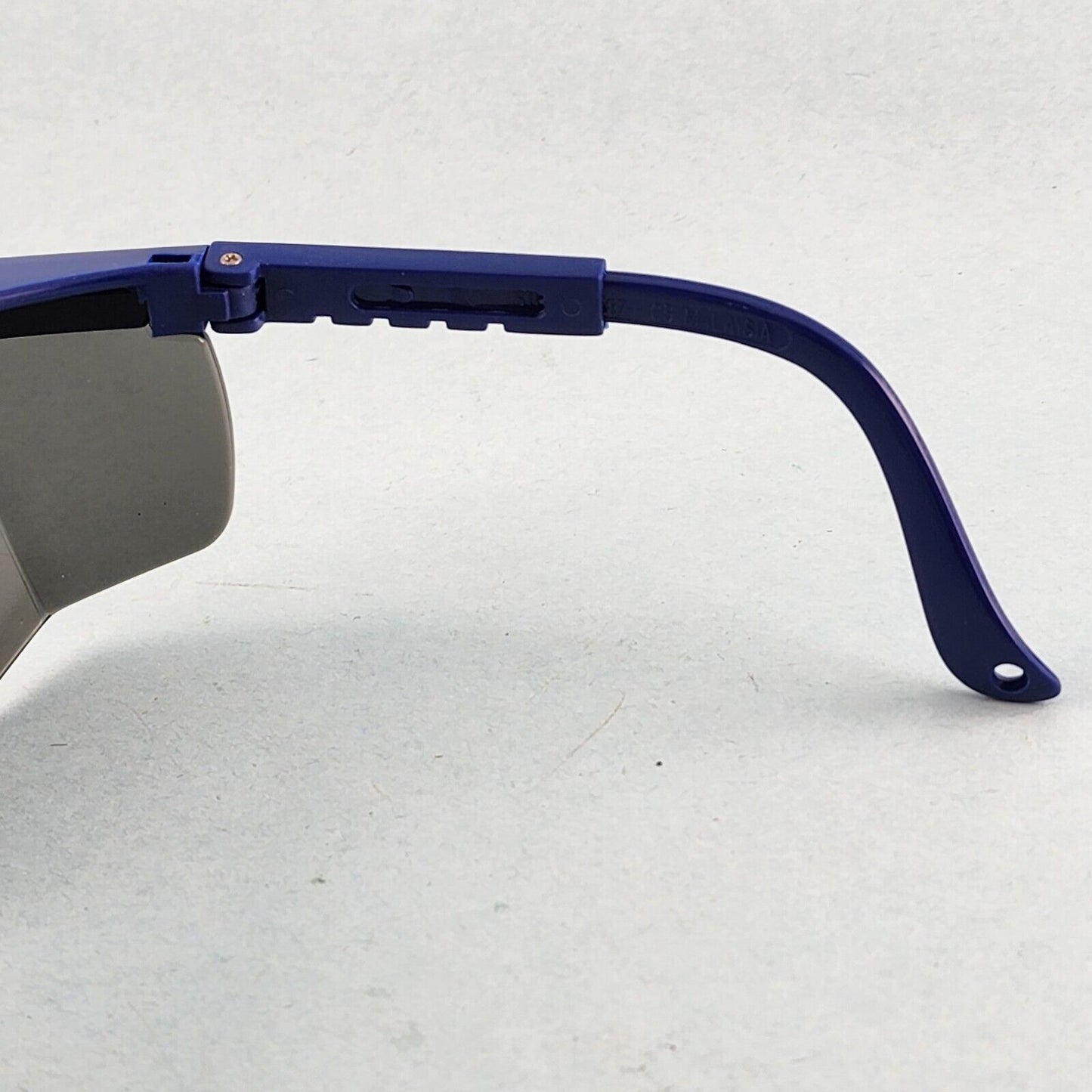 Gateway Strobe Safety Glasses Lightweight Telescoping Temples Side Shields Z87.1 (Blue Frame, Gray Lens)