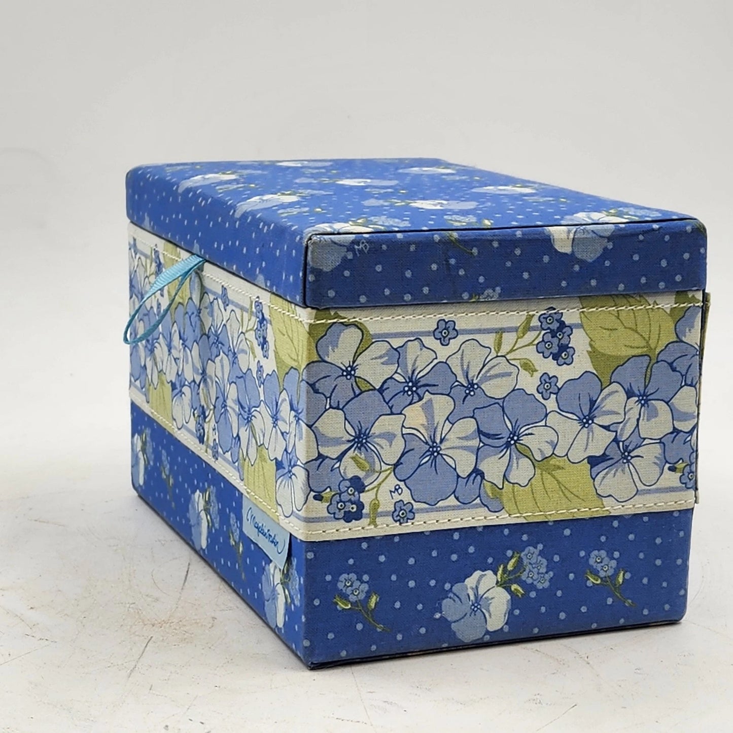 Marjolein Bastin Hobby Gift Denim & Daisies Fabric Sewing/Jewelry Craft Box Vtg