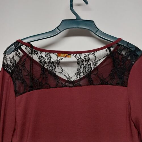 Liz in LA Maroon Long Sleeve XL Shirt Lace Shoulders And Back V-Neck Pullover