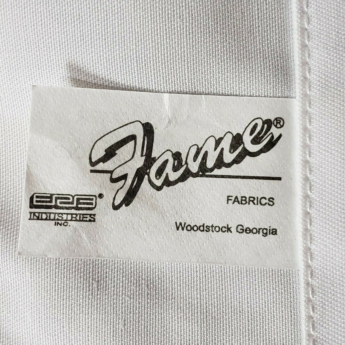 White Half Bistro Apron E28 Fame Fabrics 2 Pockets 19" L x 28" W Poly-Cotton