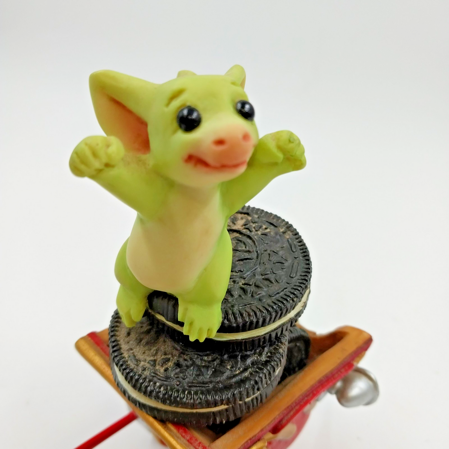 Go Go Getaway Cart Stealing Oreo Pocket Dragons Real Musgrave
