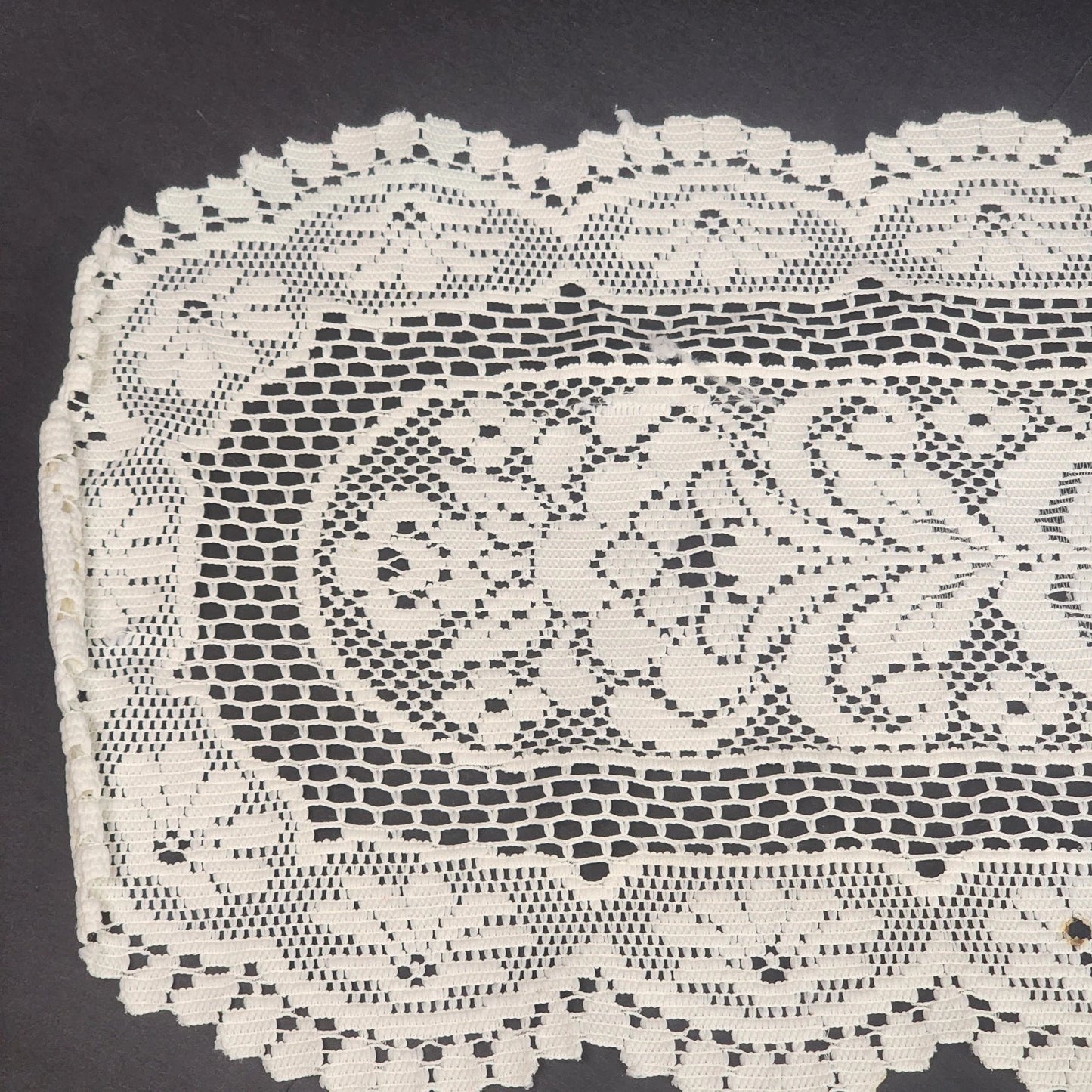 Lace Table Runner Scarf Oval Doily Off White Floral Crochet 30x14 Minor Flaws