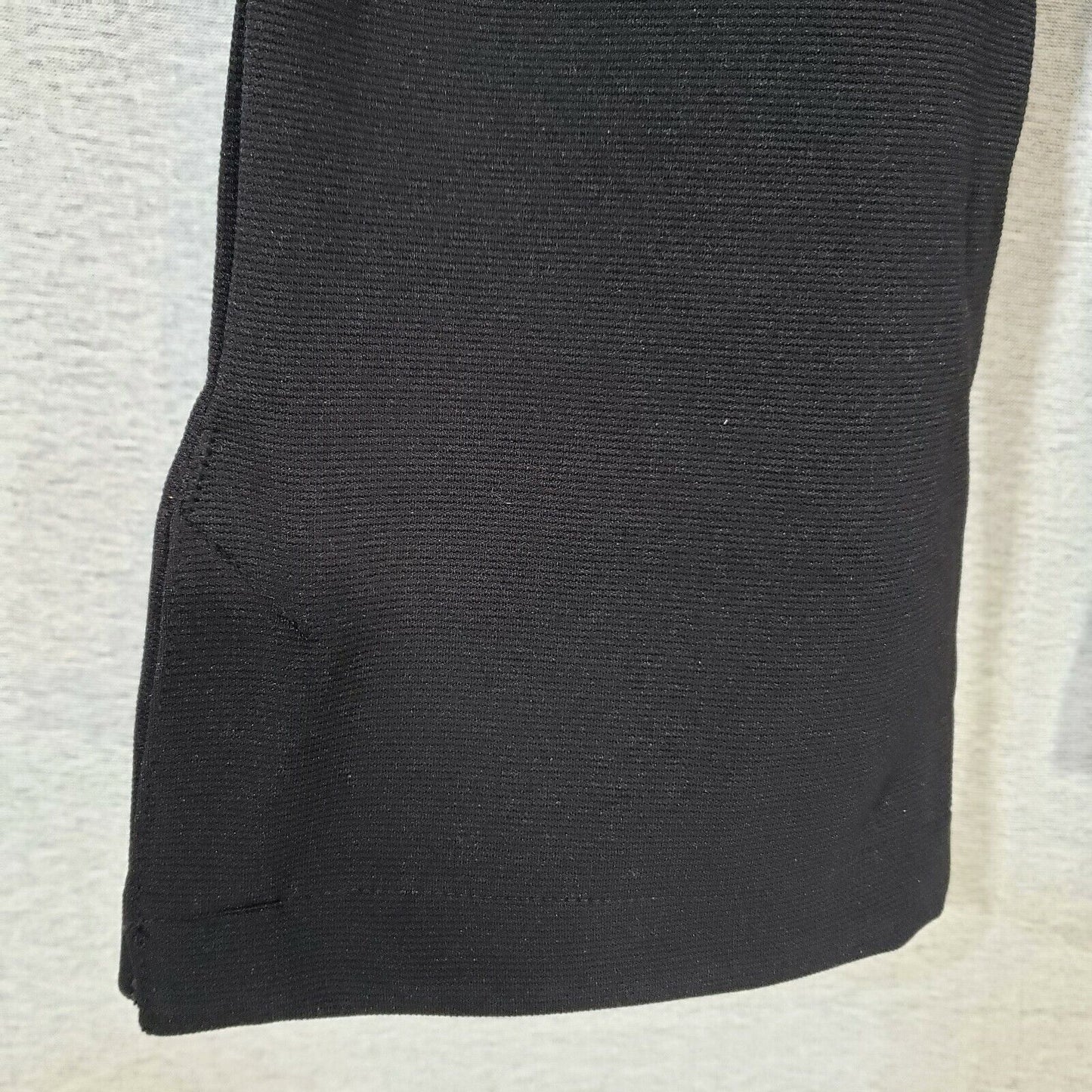 Women Chef Capri Small Black Knit Pull On Fame Fabrics Elastic Waist 28"W x 22"I