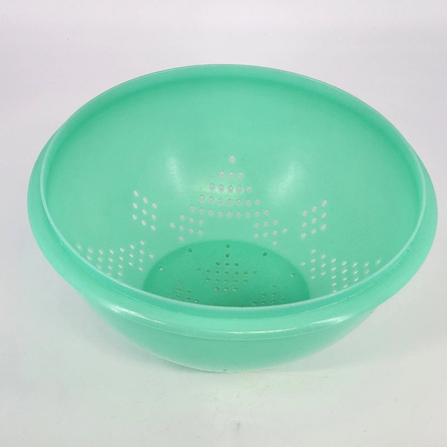 Tupperware 339-8 Colander Strainer Bowl Footed Jadeite Green 9.75" x 4.75" Vtg