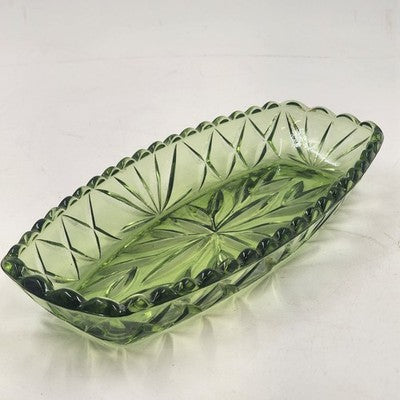 Hazel Atlas Oblong Relish Dish Green Glass Prescut Star & Scallop Edge 9.5"x4.5"