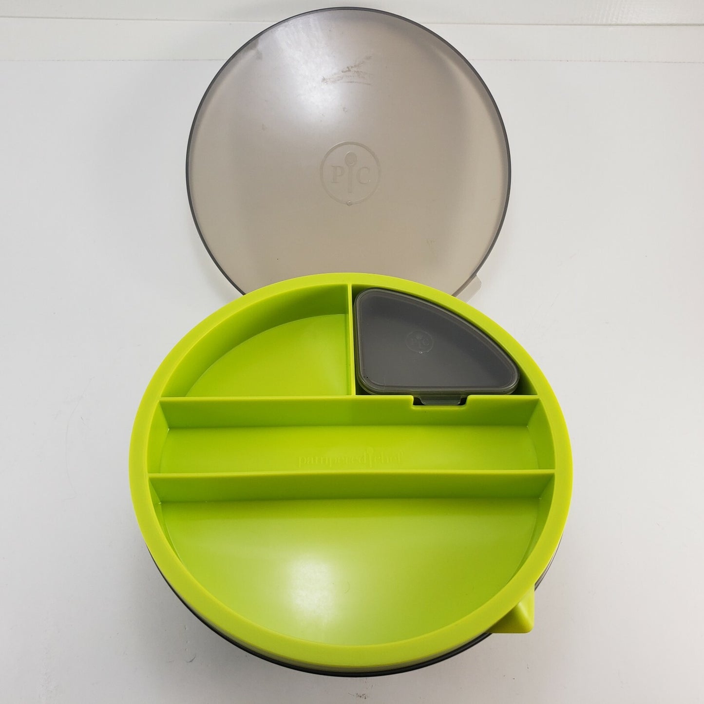 Pampered Chef Salad Cutting Bowl Set 100086 Green Lunch Prep Serve with Dressing