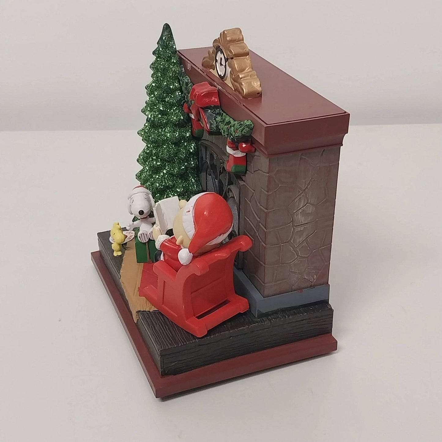 Kurt Adler Peanuts Charlie Brown Snoopy Musical Fireplace Christmas Decor Works