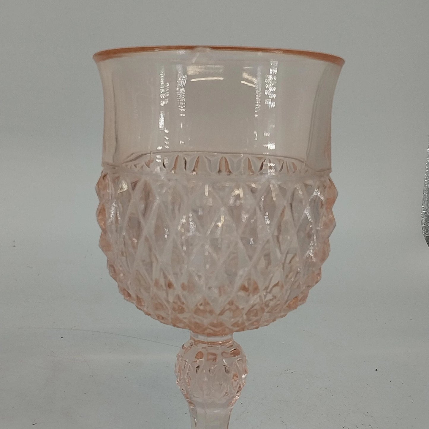 Indiana Glass Diamond Point Pink Depression Goblets Glassware Set of 4 Vtg Chip