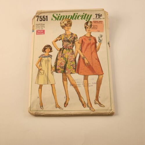 Simplicity Sewing Pattern 7551 Vintage Dress in Half Sizes Bust 33 Size 10.5