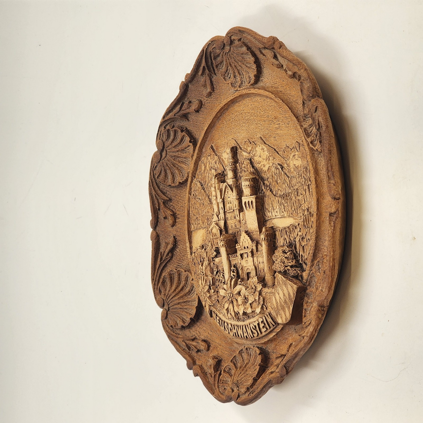 Germany Neuschwanstein Castle Vintage Hand Carved Wood Resin Wall Plate 9.5 "