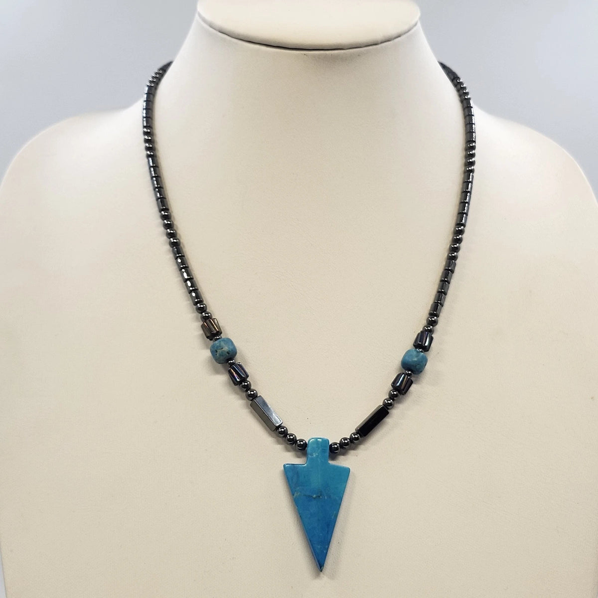 Black Beaded Necklace Blue Arrowhead Pendant 11.5" Southwestern Style Jewelry