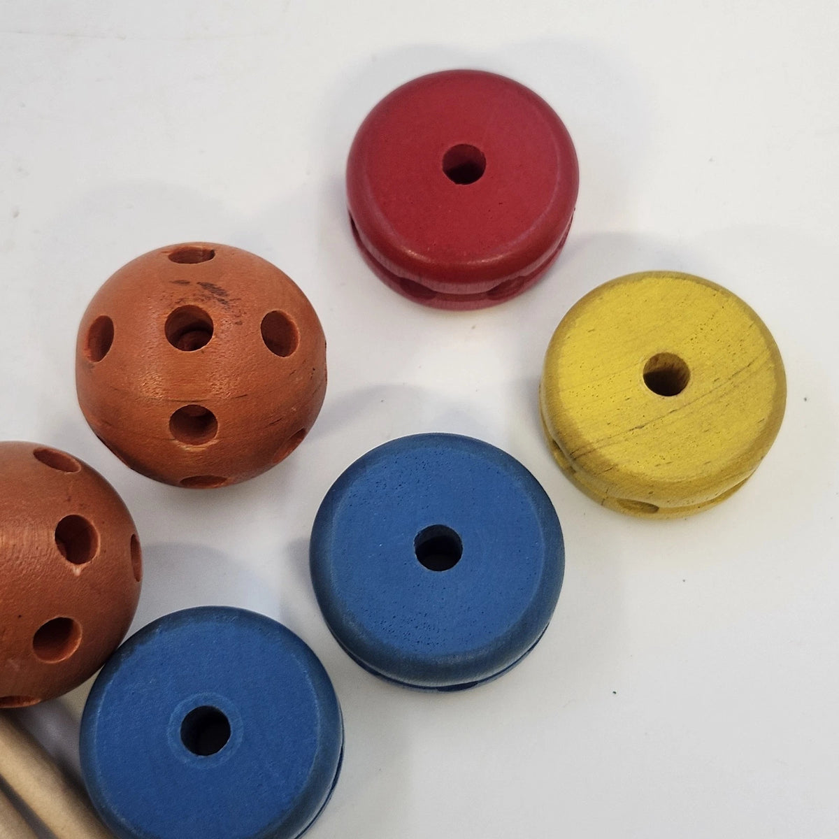 Makit Tinker Toy Vintage Wooden Construction Set Parts Move & Wheels Turn Vtg
